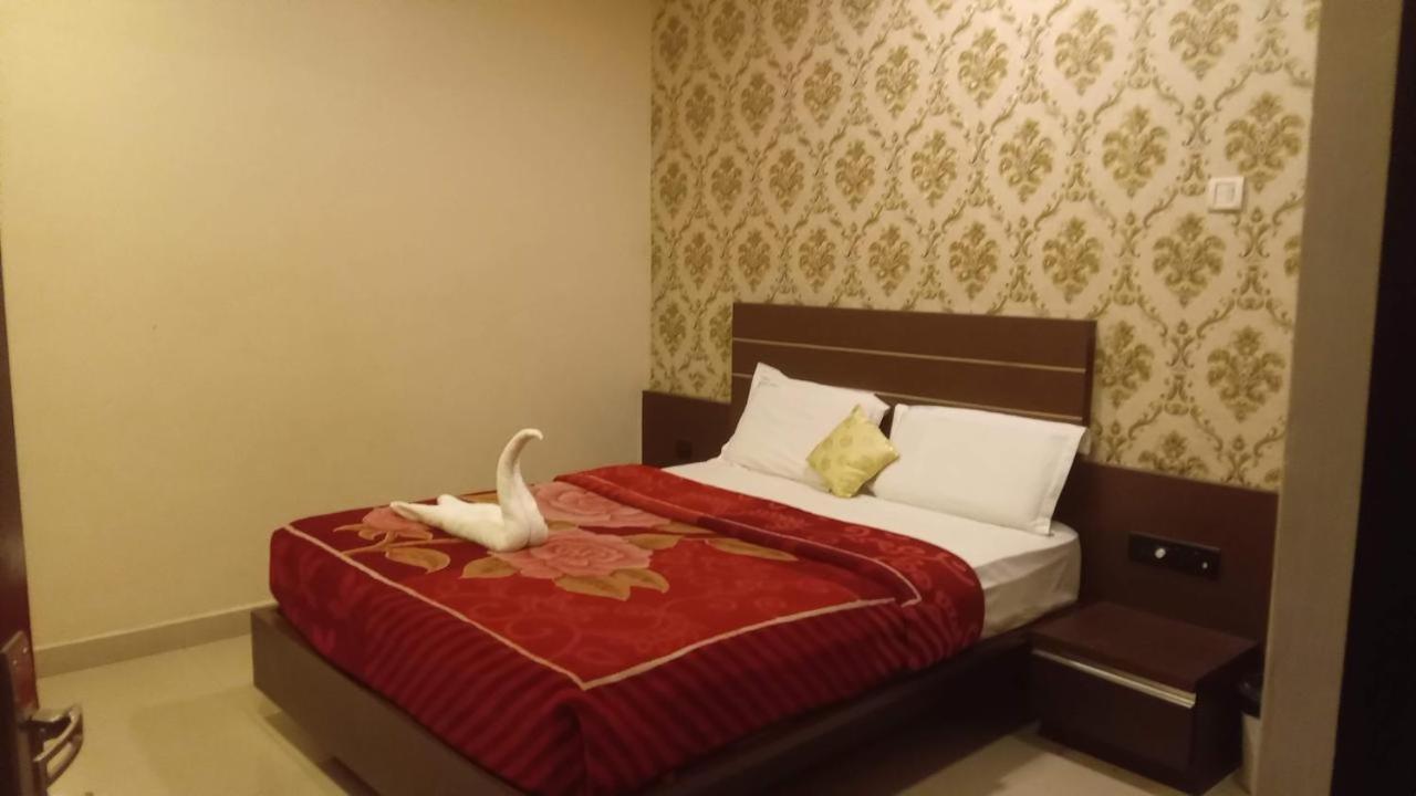Hotel Royal Palace Mysore Extérieur photo