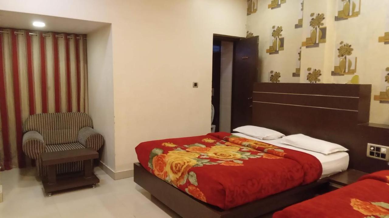 Hotel Royal Palace Mysore Extérieur photo