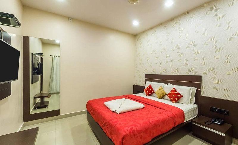 Hotel Royal Palace Mysore Extérieur photo